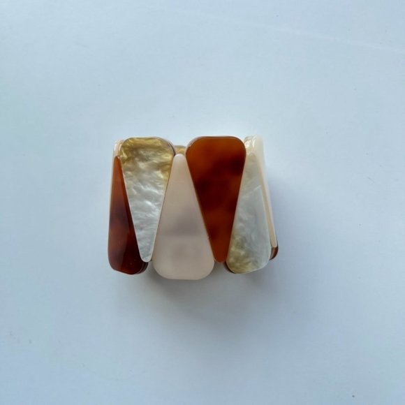 Faux Shell Expandable Bracelet 90s - Picture 2 of 3